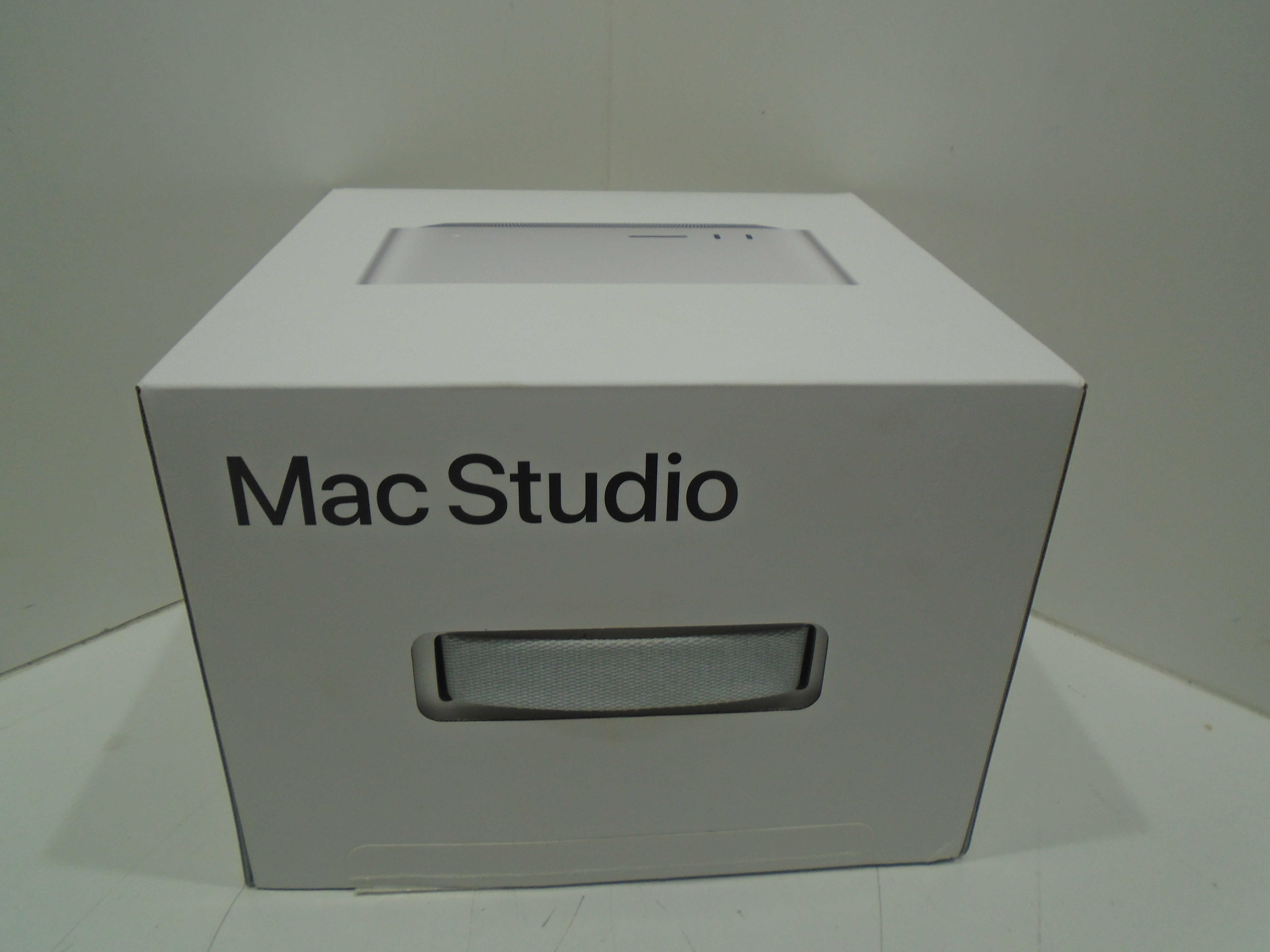 APPLE MAC STUDIO M1 MAX 10-CORE CPU 24-CORE GPU 32GB RAM